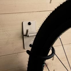 BBB Cycling ParkingHook Fiets Ophangbeugel - Plafond & Muur - Verstelbaar - Fietsdrager - Zwart - BTL-26 -Fietsonderdelen Winkel 1200x1200 862