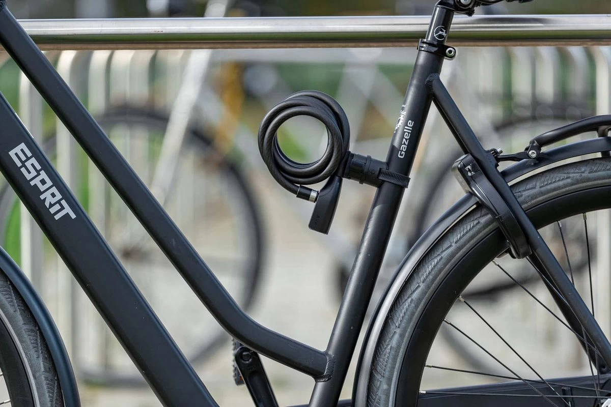 AXA Resolute 8/180 Kabelslot – Slot Voor Fietsen - Gebruiksvriendelijk - 180 Cm Lang - Diameter 8 Mm - Zwart 4 AXA Resolute 8/180 Kabelslot – Slot Voor Fietsen - Gebruiksvriendelijk - 180 Cm Lang - Diameter 8 Mm - Zwart - Afbeelding 4