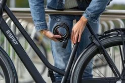 AXA Resolute 8/180 Kabelslot – Slot Voor Fietsen - Gebruiksvriendelijk - 180 Cm Lang - Diameter 8 Mm - Zwart 12 AXA Resolute 8/180 Kabelslot – Slot Voor Fietsen - Gebruiksvriendelijk - 180 Cm Lang - Diameter 8 Mm - Zwart -Fietsonderdelen Winkel 1200x800 128