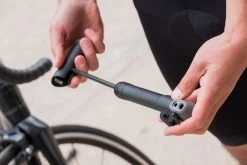 BBB Cycling WindWave Minipomp - Fietspomp - Pomp Fiets Mini - 7 Bar - Zwart - 25 Cm - BMP-54 -Fietsonderdelen Winkel 1200x800 171