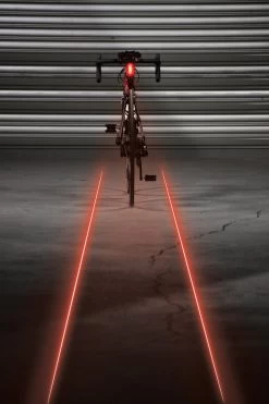 Lezyne Laser Drive Led Fiets Achterlicht - Zwart 15 Lezyne Laser Drive Led Fiets Achterlicht - Zwart -Fietsonderdelen Winkel 800x1200 33