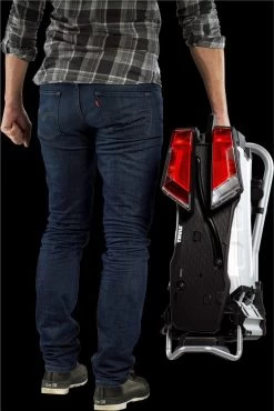 Thule EasyFold 931 Fietsendrager - 2 E-bikes - 13 Polig - Kantelbaar -Fietsonderdelen Winkel 802x1200 4